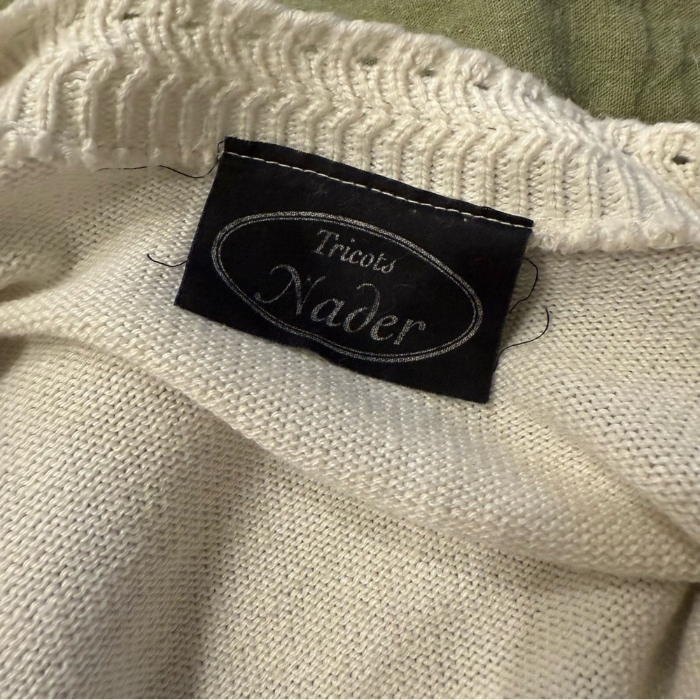 Tricots Nader | vintage white/cream knit Cardigan with V-Neck, Pockets - Picture 7 of 7